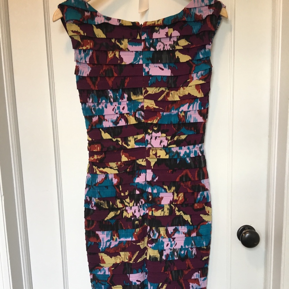 Dress - Picture 2 of 4